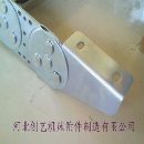 []中文单元链节由左右链板和上下盖板组成，拖链每节都能打开，装拆