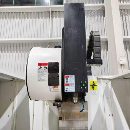 新到一台2021年东莞友凯两米立式加工中心，三菱M80系.