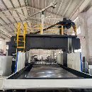 国盛4028龙门加工中心，2022年10月设备9成新带全自动.