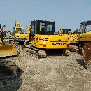[]上海佳翔出售2014年小松挖机。小松60-70挖掘机低价